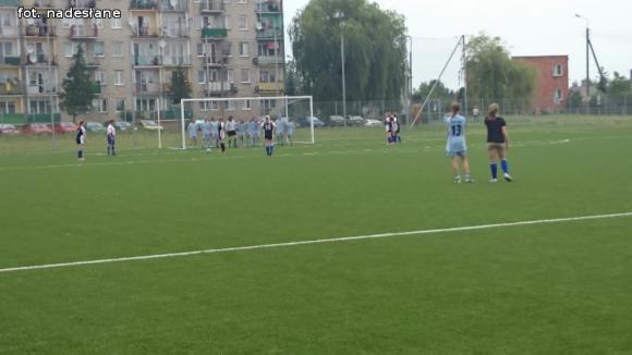 Zwycięstwo dziewczęcej Sekcji Piłkarskiej Róża Kutno