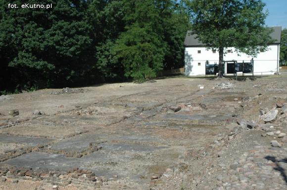 Młodzi kutnianie w Muzeum Obozu Zagłady Kulmhof w Chełmnie nad Nerem