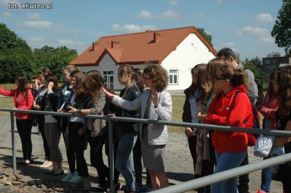Młodzi kutnianie w Muzeum Obozu Zagłady Kulmhof w Chełmnie nad Nerem