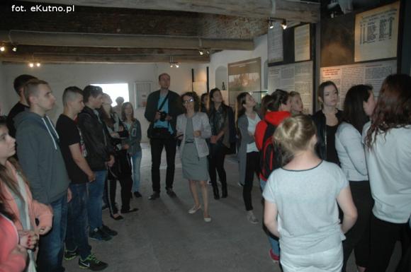 Młodzi kutnianie w Muzeum Obozu Zagłady Kulmhof w Chełmnie nad Nerem