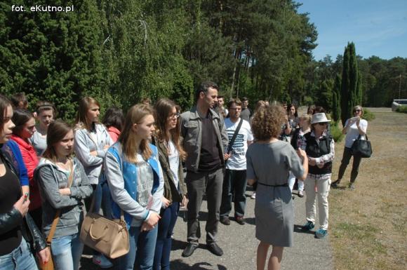 Młodzi kutnianie w Muzeum Obozu Zagłady Kulmhof w Chełmnie nad Nerem