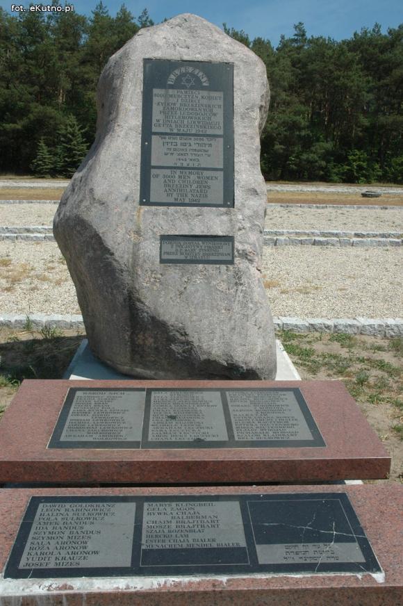 Młodzi kutnianie w Muzeum Obozu Zagłady Kulmhof w Chełmnie nad Nerem