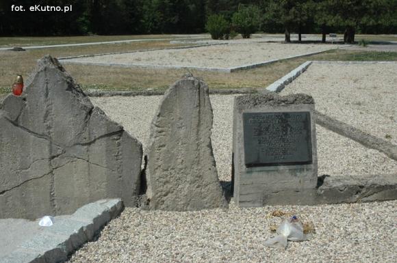 Młodzi kutnianie w Muzeum Obozu Zagłady Kulmhof w Chełmnie nad Nerem