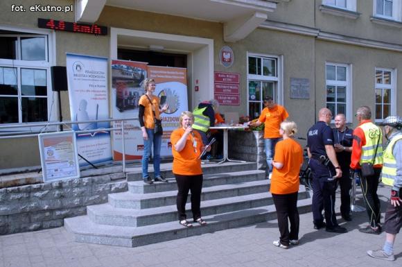 Książki przewietrzone. Trwa rajd Odjazdowy Bibliotekarz