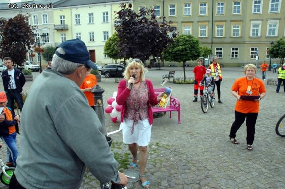 Książki przewietrzone. Trwa rajd Odjazdowy Bibliotekarz