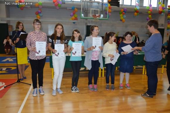 Przez trudy do gwiazd