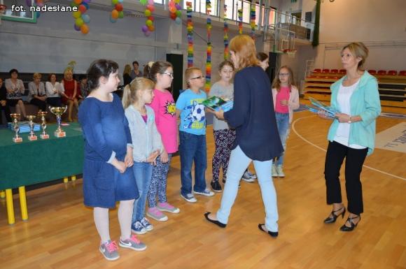 Przez trudy do gwiazd