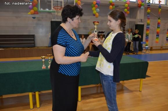 Przez trudy do gwiazd