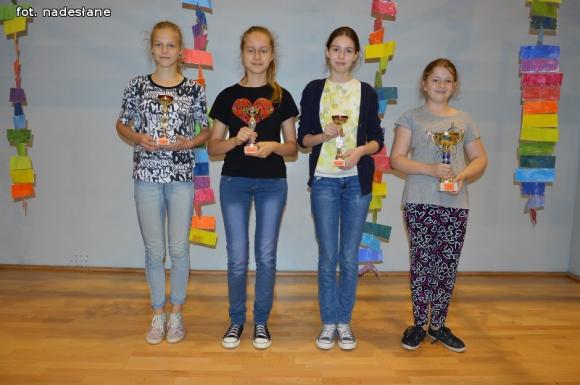 Przez trudy do gwiazd