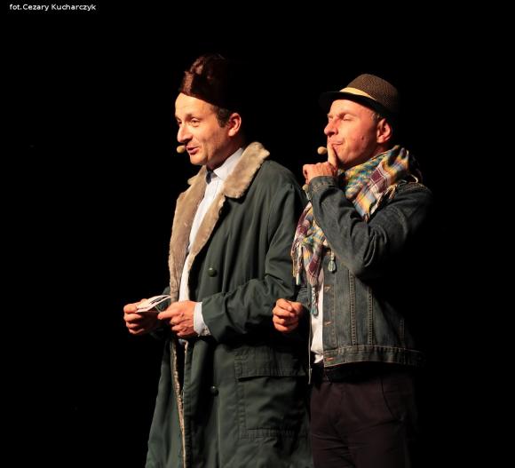 Wspólnota śmiechu na kabarecie