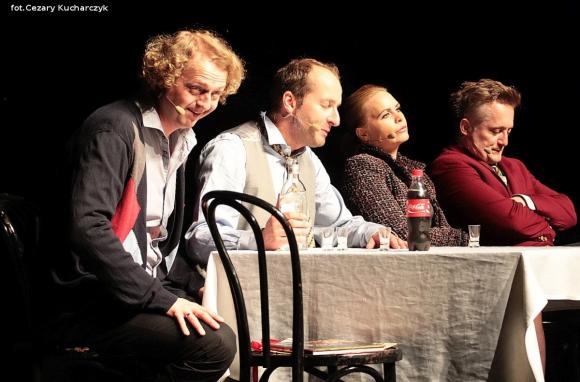 Wspólnota śmiechu na kabarecie