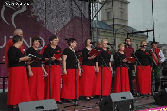 Gdzie takie cudne stroje i śpiewanki i dziewoje? Zapraszamy na Festyn na Ludowo