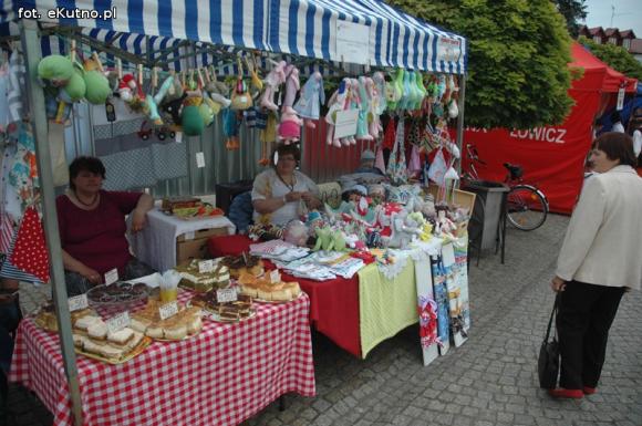 Gdzie takie cudne stroje i śpiewanki i dziewoje? Zapraszamy na Festyn na Ludowo