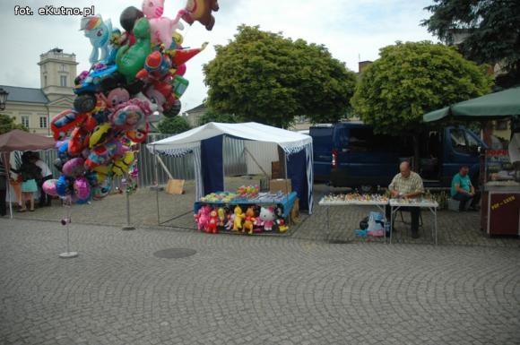Gdzie takie cudne stroje i śpiewanki i dziewoje? Zapraszamy na Festyn na Ludowo