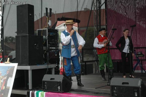 Gdzie takie cudne stroje i śpiewanki i dziewoje? Zapraszamy na Festyn na Ludowo