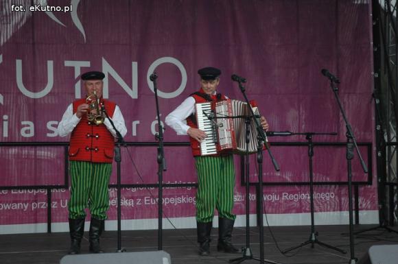 Gdzie takie cudne stroje i śpiewanki i dziewoje? Zapraszamy na Festyn na Ludowo