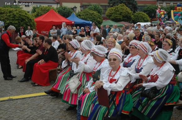 Gdzie takie cudne stroje i śpiewanki i dziewoje? Zapraszamy na Festyn na Ludowo