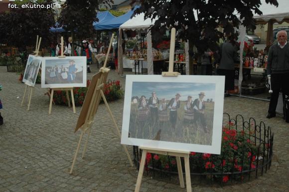 Gdzie takie cudne stroje i śpiewanki i dziewoje? Zapraszamy na Festyn na Ludowo