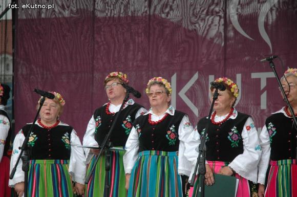 Gdzie takie cudne stroje i śpiewanki i dziewoje? Zapraszamy na Festyn na Ludowo