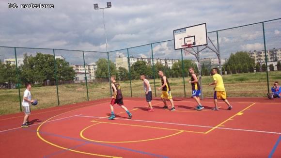 Turniej Streetball na Orliku przy SP nr 9