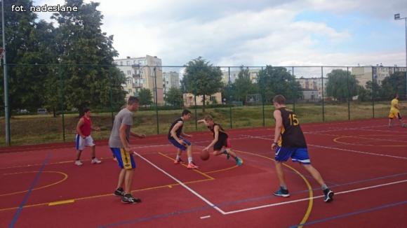 Turniej Streetball na Orliku przy SP nr 9