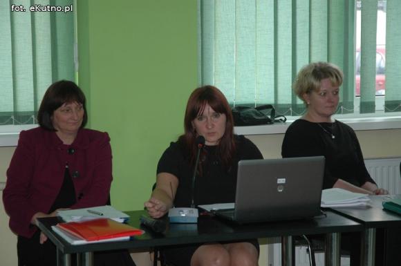 2098 oświadczeń pracy cudzoziemców w Kutnie. Bezrobocie w powiecie wciąż wysokie