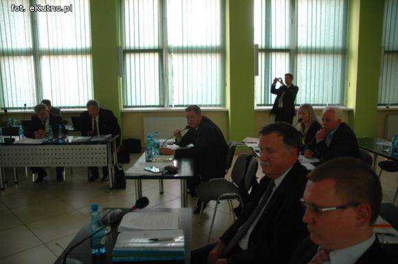 2098 oświadczeń pracy cudzoziemców w Kutnie. Bezrobocie w powiecie wciąż wysokie