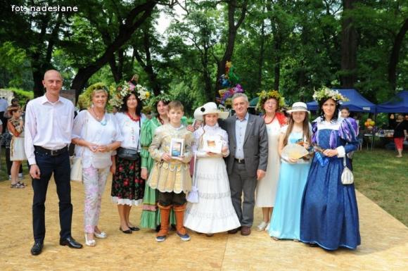 Wianki Dworskie w Dobrzelinie