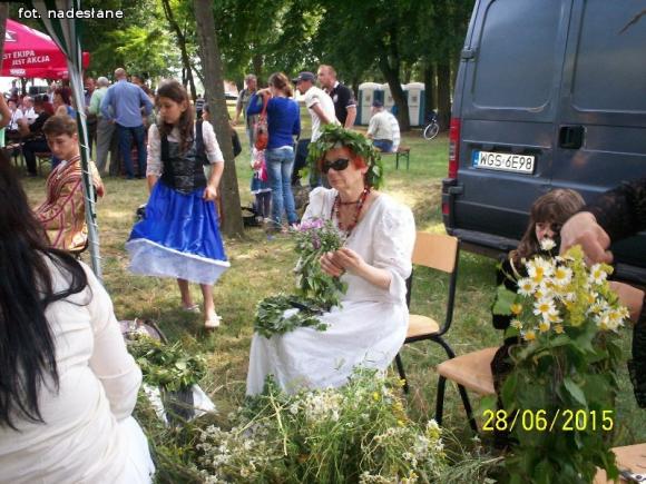 Wianki Dworskie w Dobrzelinie