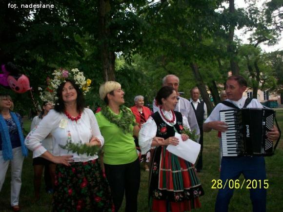 Wianki Dworskie w Dobrzelinie