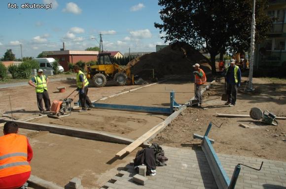 Parkingi na Tarnowskiego w budowie do końca lipca