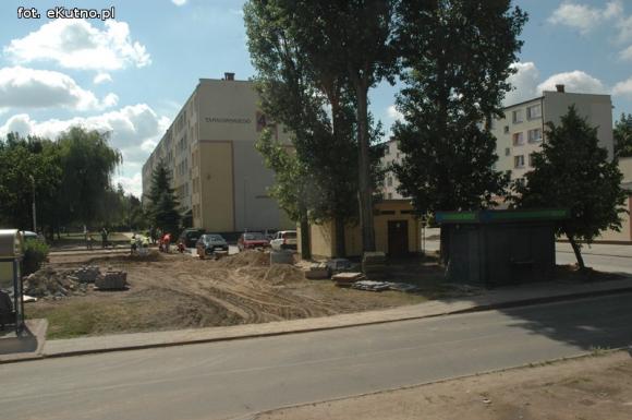 Parkingi na Tarnowskiego w budowie do końca lipca