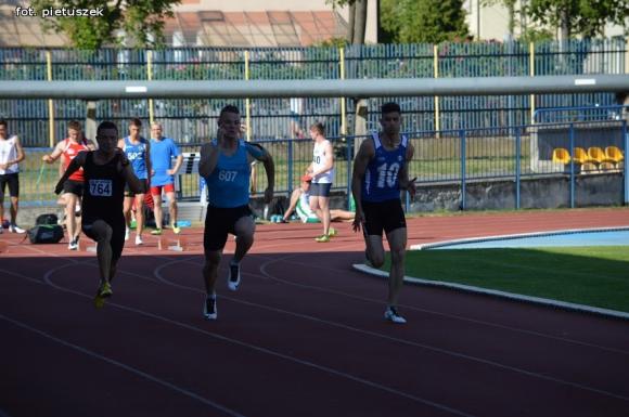 Setki lekkoatletów wzięły udział w Mityngu o 