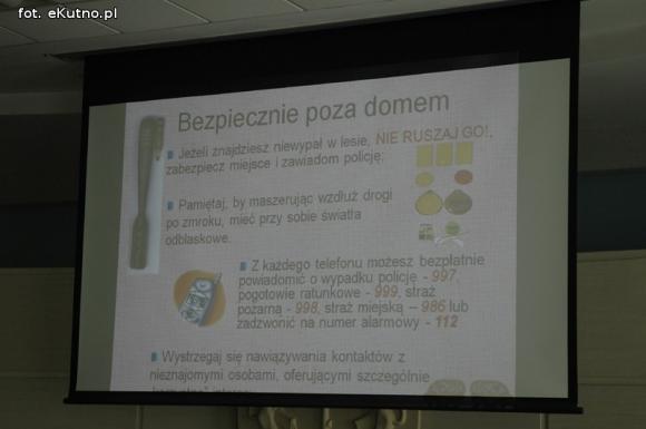 Wakacje w Kutnie: Malowanie wełną, zielnik i zasady bezpieczeństwa