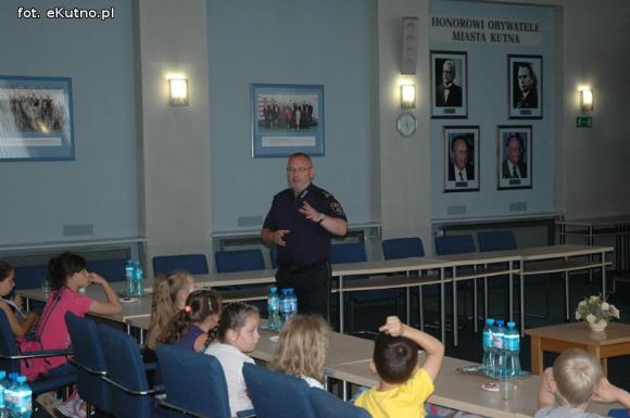 Wakacje w Kutnie: Malowanie wełną, zielnik i zasady bezpieczeństwa