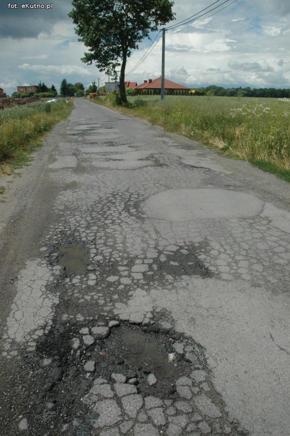 Czytelnicy piszą: Czy wójt gminy Kutno przypomni sobie o Sierakowie?