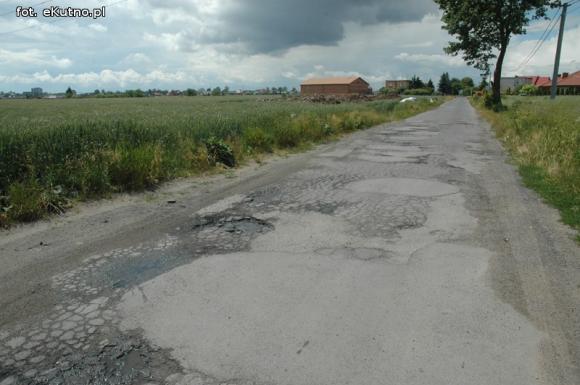 Czytelnicy piszą: Czy wójt gminy Kutno przypomni sobie o Sierakowie?