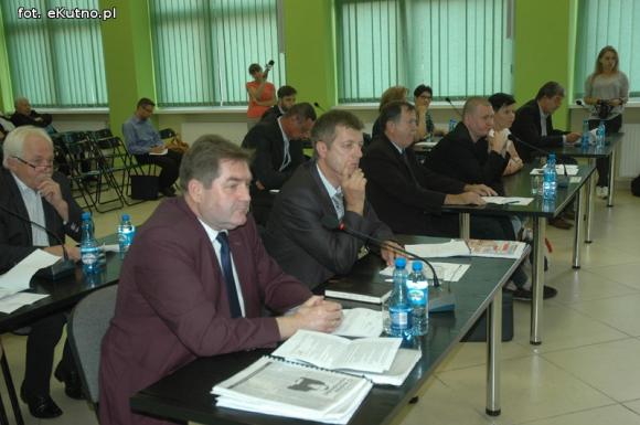 Na powiatowej sesji o kardiologii inwazyjnej z CBA w tle