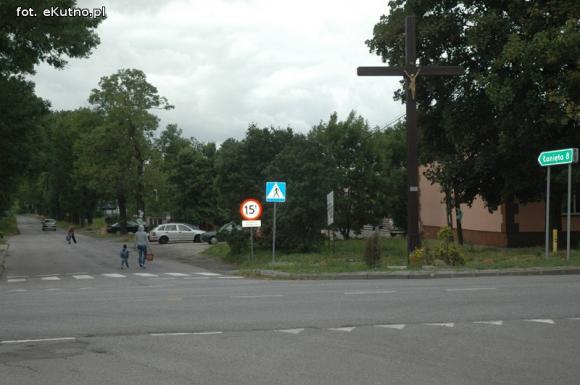 Droga Strzelce Łanięta w opłakanym stanie