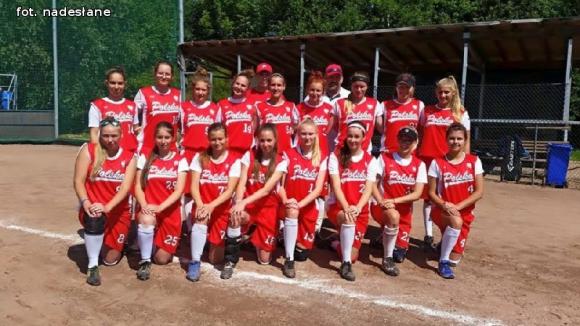 Zawodniczki MKS STAL BIS Kutno w Super Pucharze Europy Juniorek w softballu
