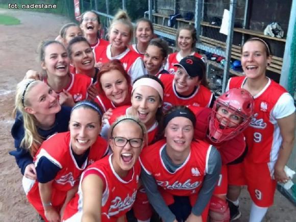 Zawodniczki MKS STAL BIS Kutno w Super Pucharze Europy Juniorek w softballu