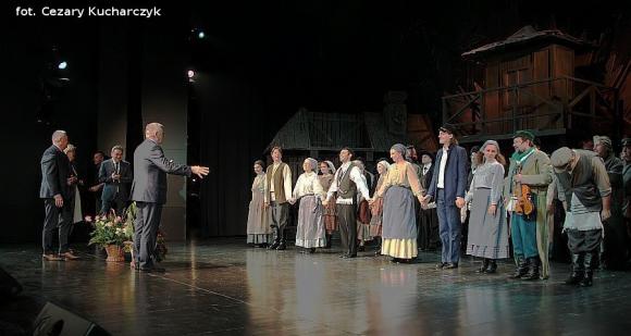 Wręczenie nagród laureatom konkursu im. Szaloma Asza i filozofia Tewiego Mleczarza