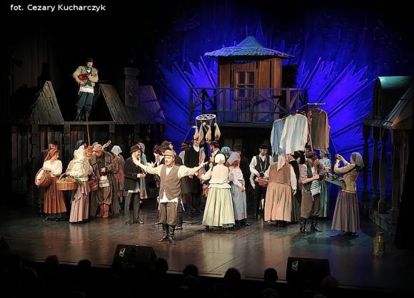 Wręczenie nagród laureatom konkursu im. Szaloma Asza i filozofia Tewiego Mleczarza