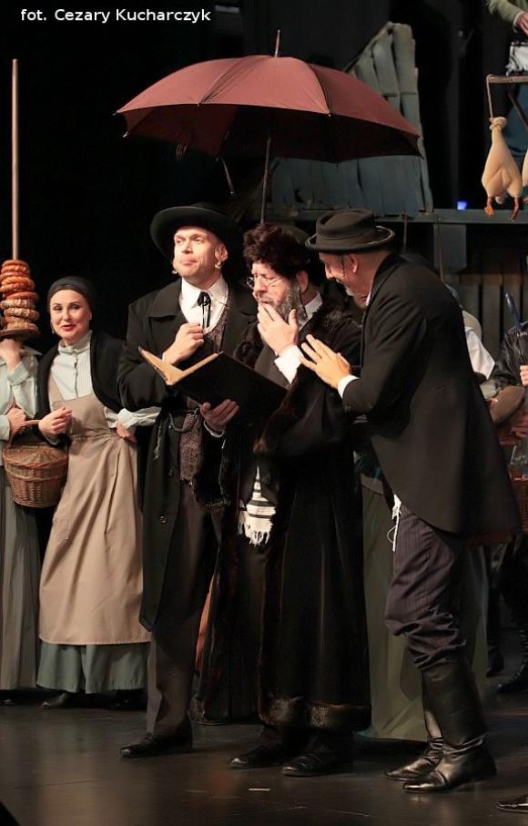 Wręczenie nagród laureatom konkursu im. Szaloma Asza i filozofia Tewiego Mleczarza