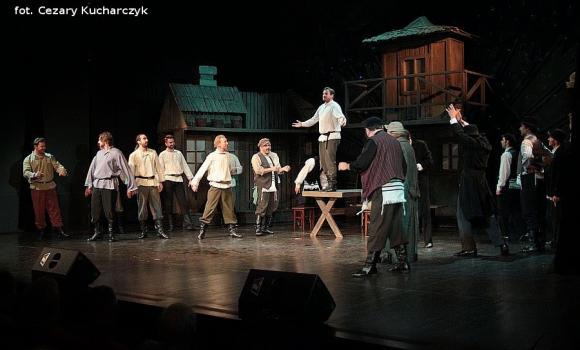 Wręczenie nagród laureatom konkursu im. Szaloma Asza i filozofia Tewiego Mleczarza