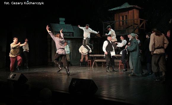 Wręczenie nagród laureatom konkursu im. Szaloma Asza i filozofia Tewiego Mleczarza