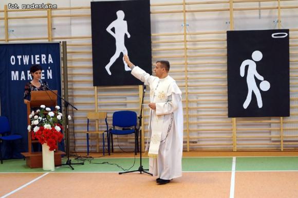 Uroczyste otwarcie sali gimnastycznej w Oporowie