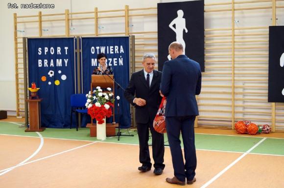 Uroczyste otwarcie sali gimnastycznej w Oporowie