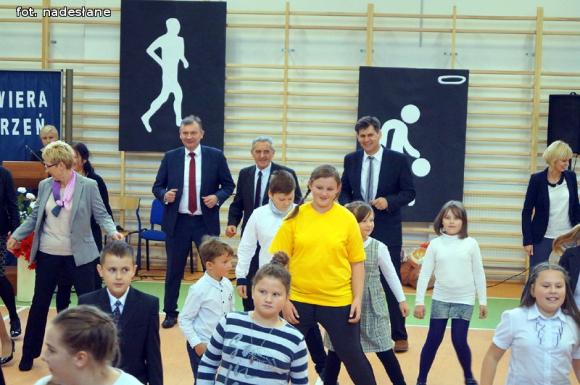 Uroczyste otwarcie sali gimnastycznej w Oporowie