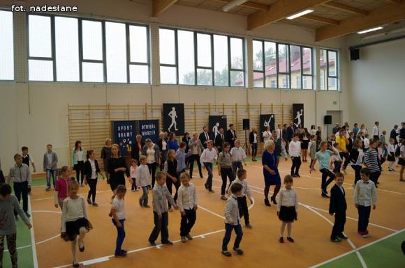 Uroczyste otwarcie sali gimnastycznej w Oporowie